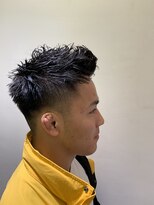 パティオンツー(PATIONN2)&nbsp;メンズアップバングフェード刈り上げツーブロックカットスタイル