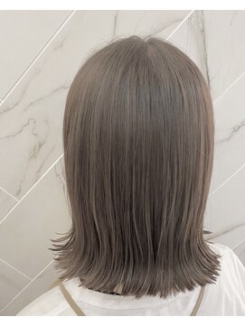ジーナ 札幌(Zina) 【Zina札幌】イメチェン毛先パーマ耳かけ×フォギーベージュ
