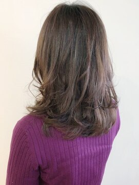 リコ(LIKO) 大人のウェーブセミディ☆くびれシルエット/レイヤー/ウルフ