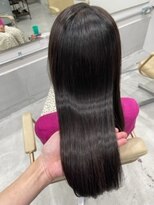 プラグ(Plug)&nbsp;酸性ストレート美髪ツヤ感ロングブラウン20代30代40代