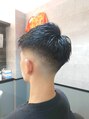 グロウヘアワークス トウキョウ(grow hair works tokyo)&nbsp;スキンフェードで綺麗なグラデーションを作ります