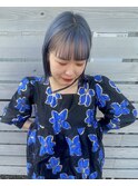 ショートボブブリーチブルー前髪インナー&イヤリングカラー