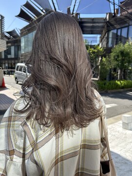 ルル 表参道(lulu.) ミルクティーベージュ レイヤーカット カーテンバング【Riku