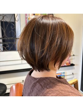 リリー(Lily) ショートボブ