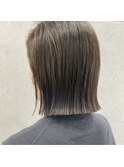 切りっぱなしボブ×グレージュ
