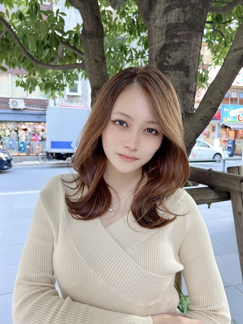 本庄瞳 2025年冬春】【monaco】前髪なし/面長補正/レイヤーミディアム/広尾美容室のヘアスタイル｜BIGLOBE Beauty