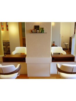 《大人女性から大人気》髪質改善にこだわった本格派サロン◇初めての方でも通いやすい空間を大事に♪