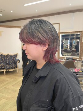 コワファースト 大分(COIFF1RST) グレージュカラーに裾カラーのレッド