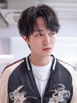 ハバナ 新宿(HAVANA) ソフトツーブロック/刈り上げ/センターパート/ツイスト/ビジネス