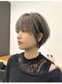 20代30代40代くすみベージュマッシュショート