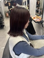 クラン 岡本(Chlan)&nbsp;チェリーブラウン×外ハネセミディ　ツヤ感ストレート