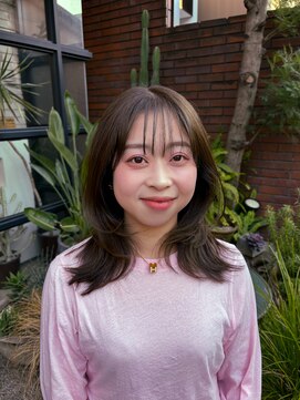 30代40代50代ロングレイヤーカット小顔大人女性カラー前髪あり