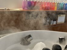 ミストを使ったヘッドスパで頭皮スッキリ、リラックス