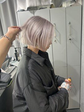 リラス 博多(rilas) ハイトーン　ミニボブ　イメチェン