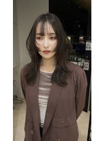 コルバース(COL BIRTH) 【yui担当】レイヤーカット/ウルフレイヤー/オリーブベージュ