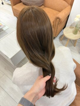 リア(li‘a) 【li'a】明るめベージュ♪