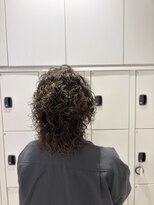 ケンジ 平塚 アネッタ(KENJE annetta)&nbsp;くるくるパーマ＆レイヤースタイル