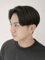 キリ 逗子(kiri)&nbsp;逗子葉山センターパートメンズカットフェザーパーマ眉毛韓国M248