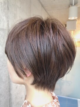ジーナハーバー(JEANA HARBOR) 後頭部ふんわり☆大人かわいい無造作ショートボブ