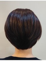 ブーフーウー(BOO-FOO-WOO)&nbsp;【40代】気になる分け目カバー×王道ボブ