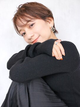 アイティー バイ アルバム 中野店(IT by ALBUM) モードショート_オリーブカラーハイライトカラー_96666