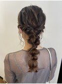 編みおろしヘアアレンジ