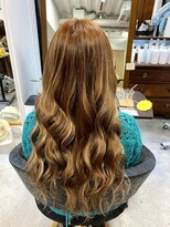 フツーロ 栄(FUTURO) プルエクステ