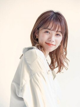 ジュール サウス 新宿南口(Joule South) ミディアムヘア/斜めバング/グレージュカラー/新宿駅