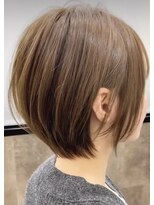 リル(RIRE)&nbsp;柔らかいショートボブ