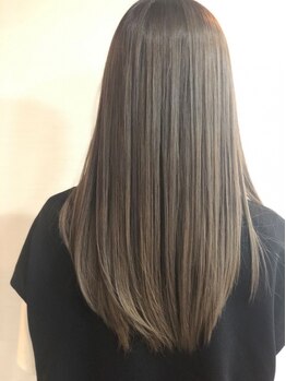 ベリーベリー VERY berryの写真/髪質改善特化型サロン【VERY berry】髪に負担をかけることなく手触りの良い柔らか質感に!