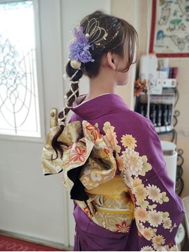 カリーノ(Carino) 編み下ろしヘアアレンジ