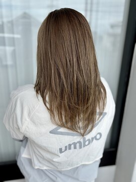 ロンド ヘアー(Rondo. Hair) ブリーチ有り【ハイトーンベージュ】×【レイヤーカット】