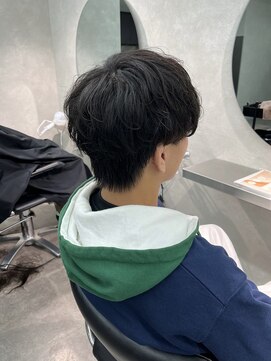 ジーニー 千葉(GENiE) シャドウパーマ/アッシュブラック/ウルフ/山本うらら