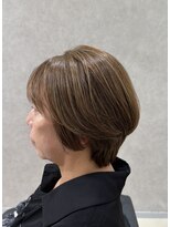 アッシュ 高幡不動店(Ash) ショートボブブリーチなし白髪ぼかしハイライトなしウルフ