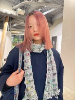 ナヌーク シブヤ(nanuk shibuya)&nbsp;ブリーチカラーピンクベージュペールピンクハッシュカット
