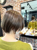 リズムネクスト(r-ism next)&nbsp;頭と首をキレイにみせる、お姉さんショートボブ♪[髪質改善]