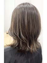 ムニ(MUNI)&nbsp;＊くびれミディアム×グレージュ＊