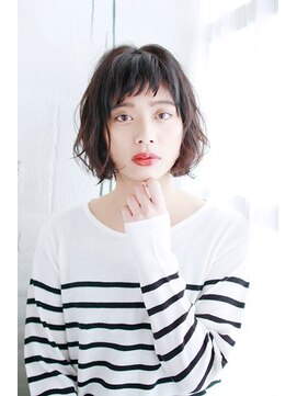 シャンティ 目白(SHANTi) 切り込んだショートバングのふわくしゅショート_イメチェン