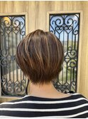 ショートボブ