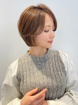 アイスバーグ(eyesburg)&nbsp;20代30代40代ひし形ショートボブ透け感オリーブベージュ