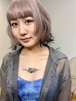 ラニヘアサロン(lani hair salon)&nbsp;デザインカラー/顔周りレイヤー/ハイトーン/ミルクティーカラー