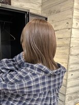ヲタク(wotaku.)&nbsp;オリーブベージュブリーチなしダブルカラー切りっぱなしボブ艶髪