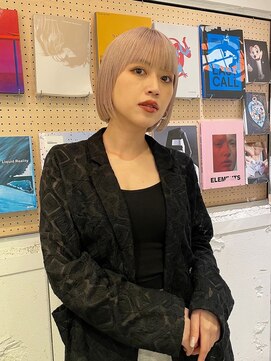 ルーム(Loom.) ハイトーンボブ ミニボブ ぱっつんボブ ぱっつん前髪