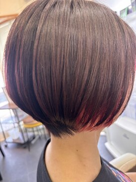 ピックアップ(Pick UP) イヤリングカラー　ラッキーカラーブリーチ　ヘアケア　刈り上げ