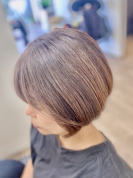 バンビ 大矢野店( Bambi) ショートボブ