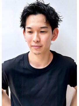 ケアシンサイバシ(CARE shinsaibashi) 黒艶メンズアップバングショート