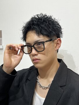 シャイン 大宮(SHINE) メンズカット/パーマ/ヘッドスパ/ブリーチ/眉毛/韓国/大宮/Men's