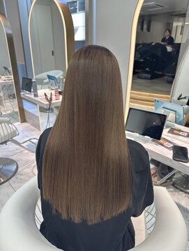 ロンドルピナス 小倉(Lond Lupinus) 黒髪カタログ/オリーブグレー/ココアベージュ/小顔に見せるヘア