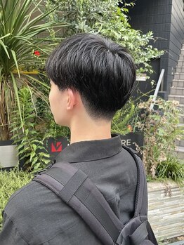 オーガニックサロン フェイス 梅田店(organic salon face)の写真/清潔感がある好印象なメンズスタイル★ON・OFFキマるメンズカットから、頭皮のケアメニューまで充実!