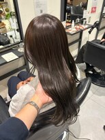 ニール(Neale.)&nbsp;暗めカラーうる艶オリーブ11.9